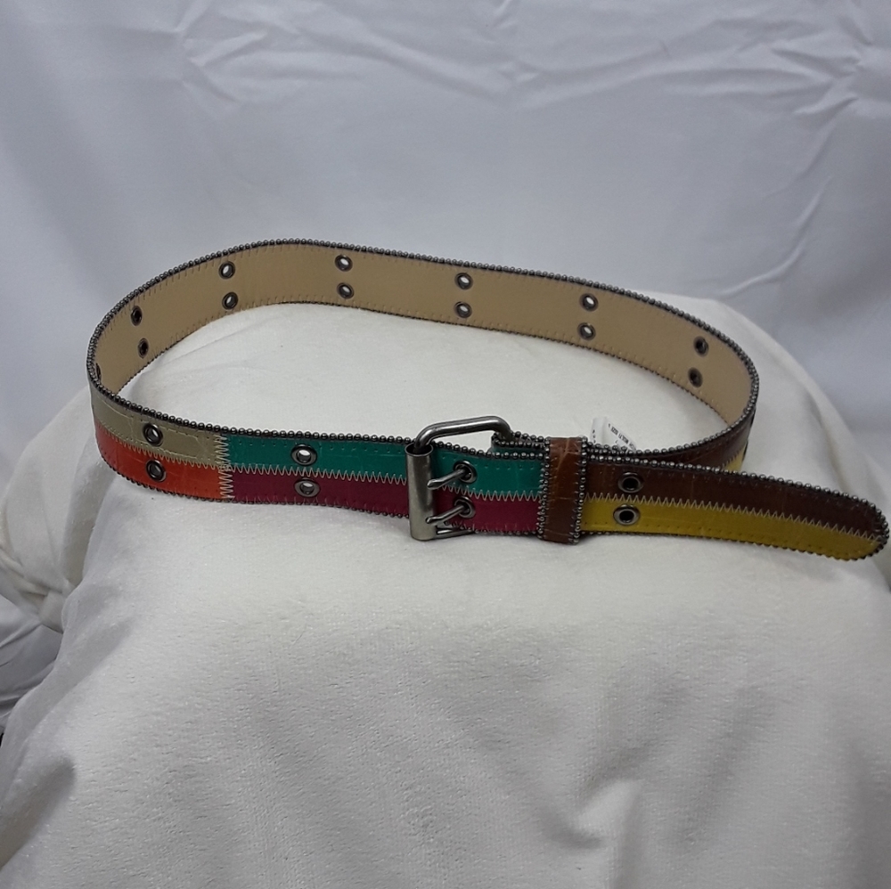 Shortbead Patch Multi color Belt. SIZE S NWT